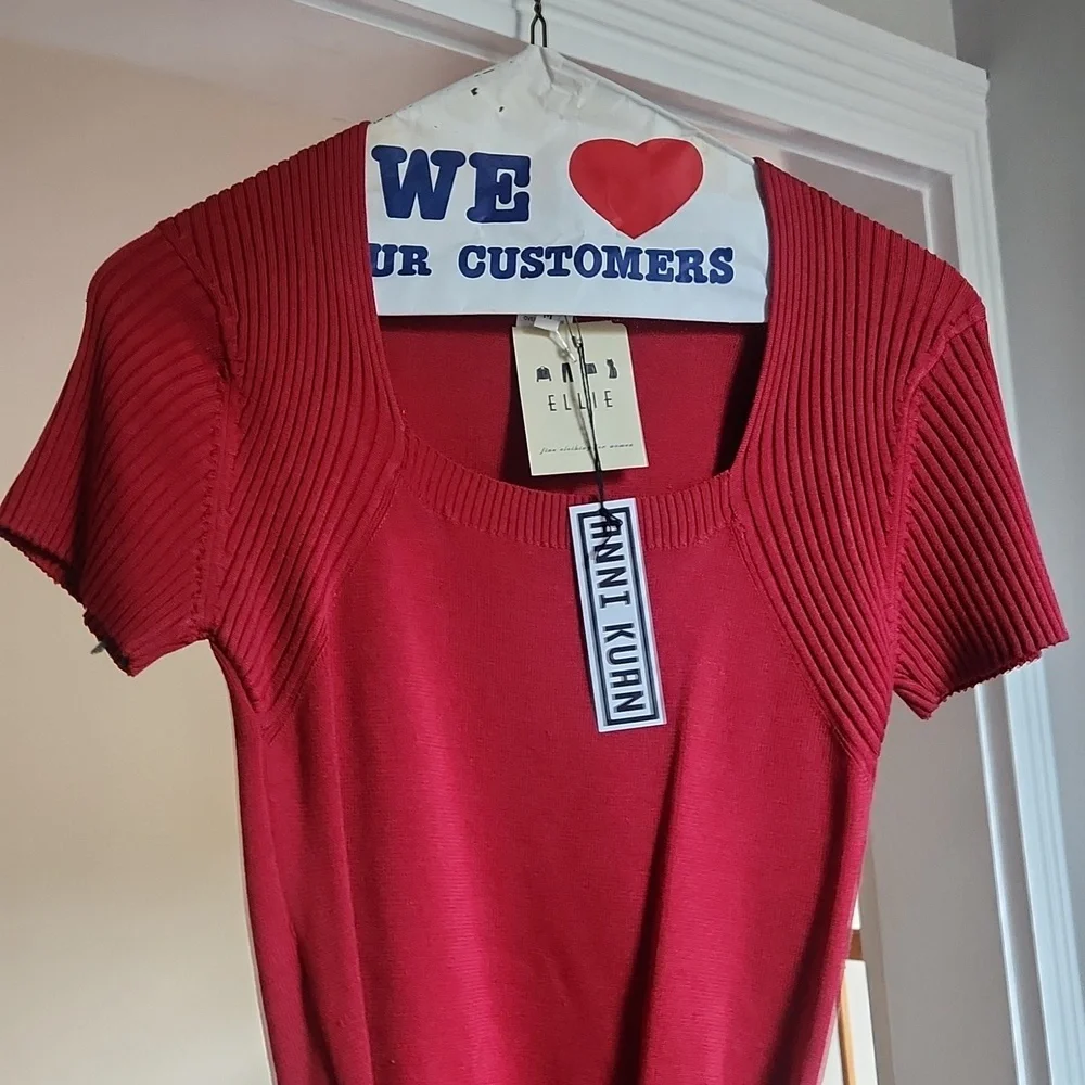 Top - Picture 4 of 4